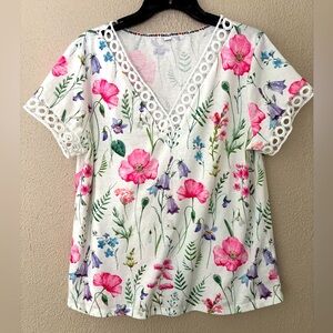 Women’s Exclusive Short Sleeve Floral Top, Size XL, White